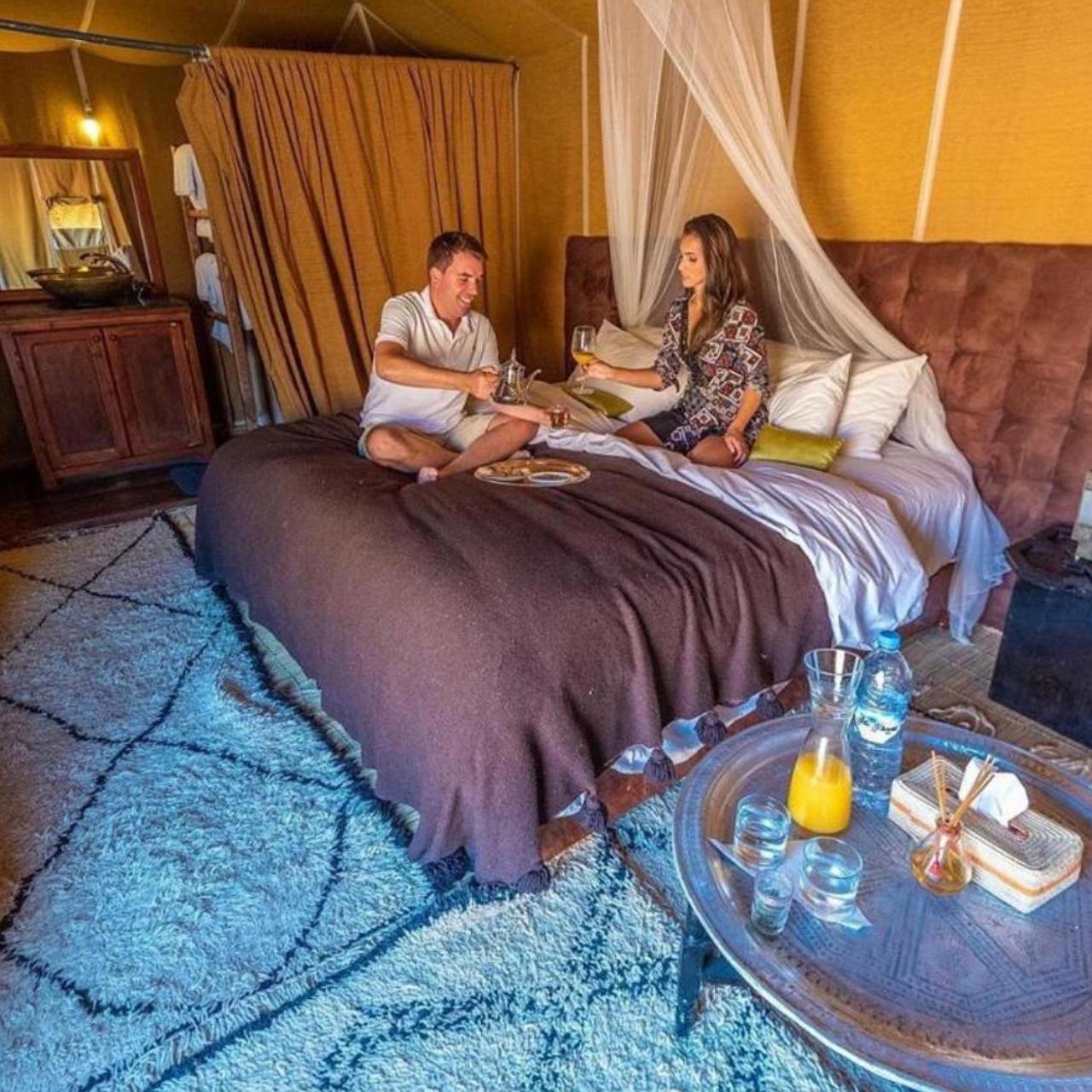 Merzouga Horizon Luxury Camp מראה חיצוני תמונה