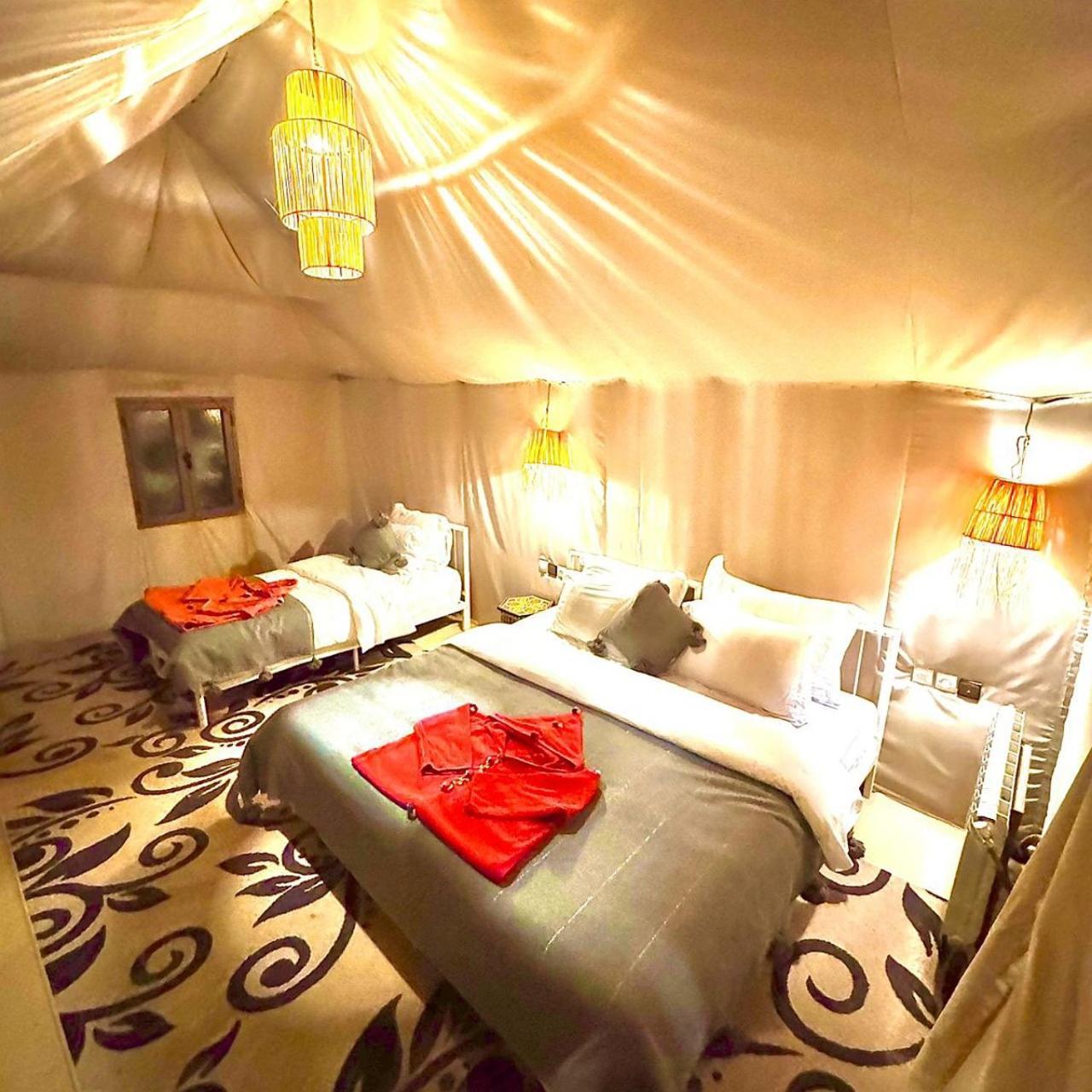 Merzouga Horizon Luxury Camp מראה חיצוני תמונה